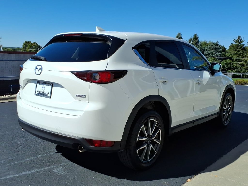 Used 2018 MAZDA CX-5 Touring w/ Preferred Equipment Package AWD/4WD image 5
