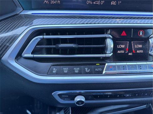 Used 2021 BMW X6 M50i w/ Dynamic Handling Package AWD/4WD image 35