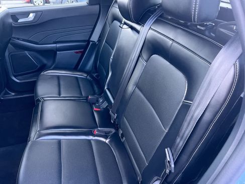 Used 2025 Ford Escape Platinum AWD/4WD image 23