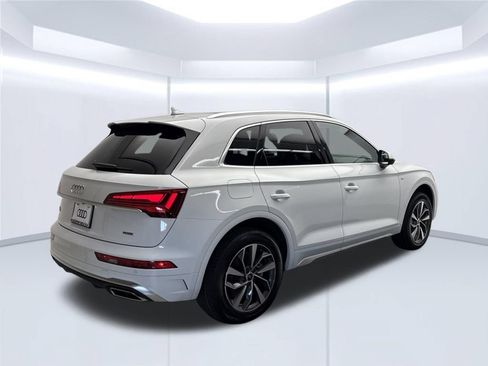 Certified 2023 Audi Q5 2.0T Premium w/ Convenience Package AWD/4WD image 9