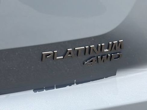 New 2026 Nissan Pathfinder Platinum AWD/4WD image 11