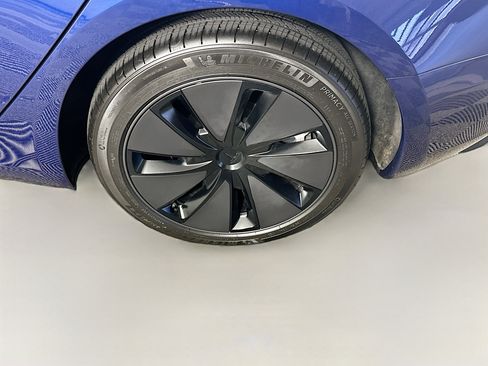 Used 2025 Tesla Model 3 Long Range image 11