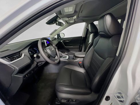 Used 2025 Toyota RAV4 XLE Premium w/ Weather Package AWD/4WD image 14