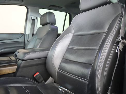 Used 2018 GMC Yukon Denali image 9