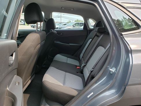 Used 2023 Hyundai Kona SE AWD/4WD image 5