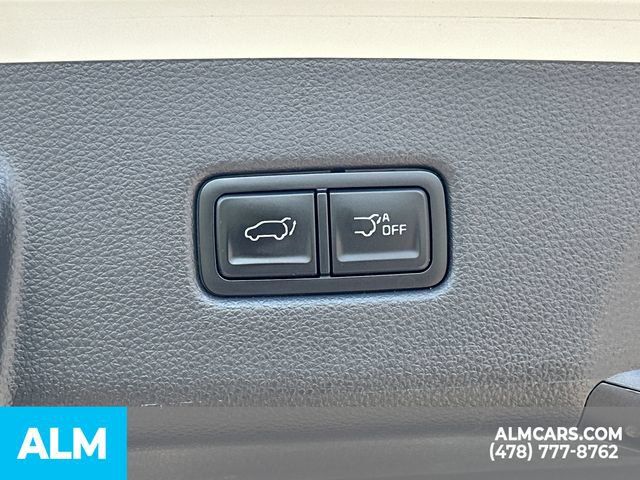 Used 2024 Kia Carnival EX FWD image 21