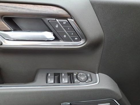 New 2026 GMC Sierra 1500 SLT w/ SLT Premium Plus Package image 29