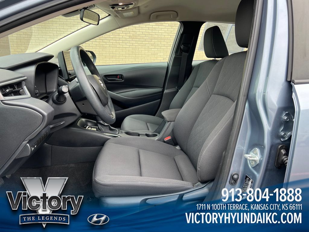 Used 2024 Toyota Corolla LE FWD image 9