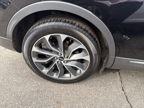 Used 2022 Lincoln Nautilus Reserve image 5