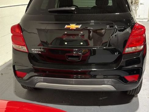 Used 2020 Chevrolet Trax LT w/ Driver Confidence Package FWD image 6