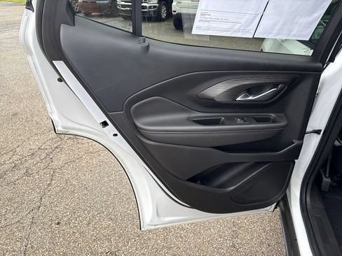Used 2022 GMC Terrain SLT w/ LPO, Floor Liner Package AWD/4WD image 19