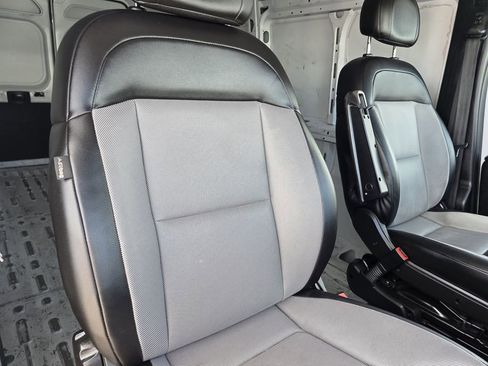 Used 2023 RAM ProMaster 2500 image 19
