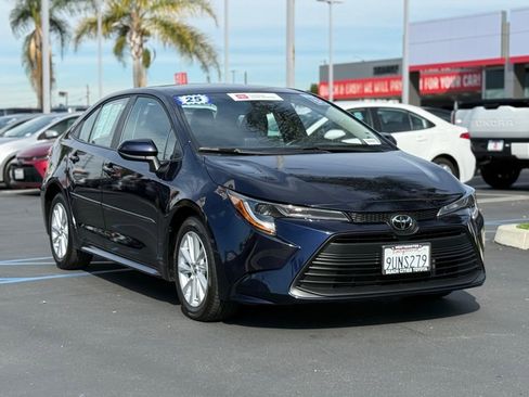 Certified 2025 Toyota Corolla LE w/ LE Premium Package image 2