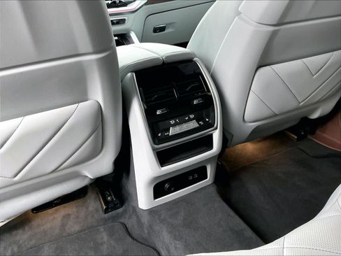 Used 2025 BMW XM AWD/4WD image 35
