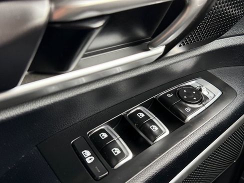 Certified 2023 Kia Telluride S w/ S Sunroof Package image 28