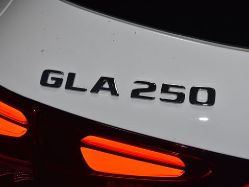 New 2026 Mercedes-Benz GLA 250 4MATIC image 25
