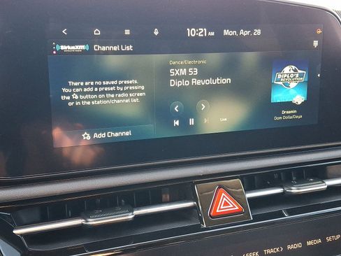 New 2025 Kia Niro Wind w/ Wind Preserve Package image 12