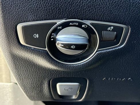 Used 2018 Mercedes-Benz E 300 E 300 image 44