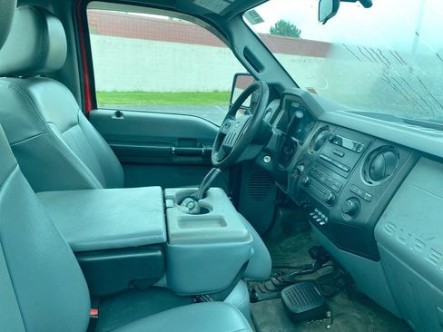 Used 2016 Ford F350 XL w/ Power Equipment Group AWD/4WD image 3
