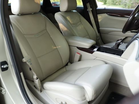 Used 2016 Cadillac XTS Luxury w/ Driver Awareness Package FWD image 31