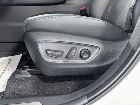 New 2026 Toyota Grand Highlander AWD Hybrid image 22