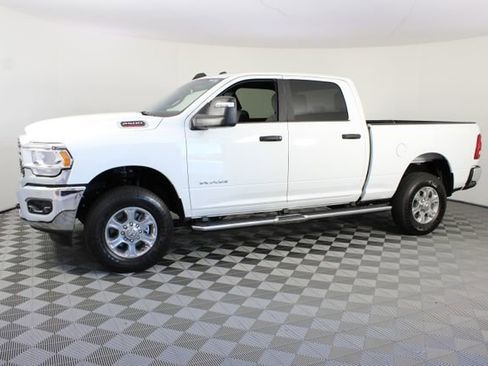 Used 2024 RAM 2500 Big Horn w/ Protection Group AWD/4WD image 2