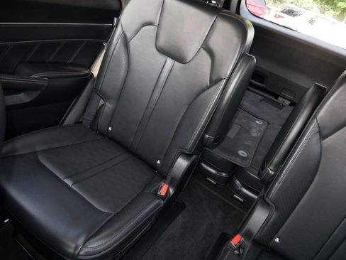 Used 2025 Kia Sorento SX AWD/4WD image 12