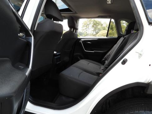 Used 2019 Toyota RAV4 XLE image 22