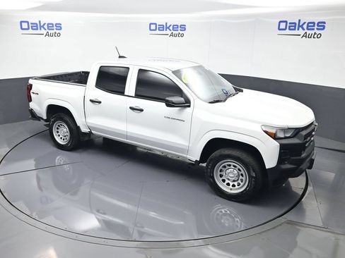 Used 2025 Chevrolet Colorado W/T w/ Advanced Trailering Package AWD/4WD image 47