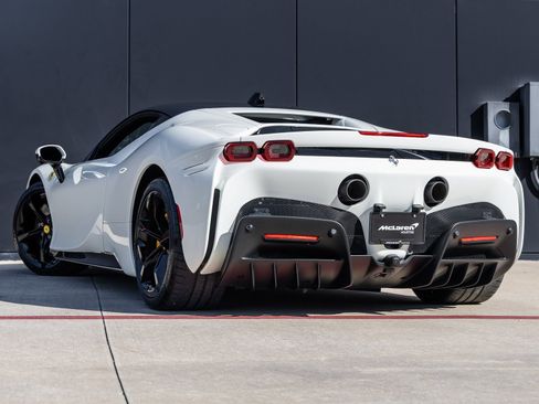 Used 2023 Ferrari SF90 Stradale image 6