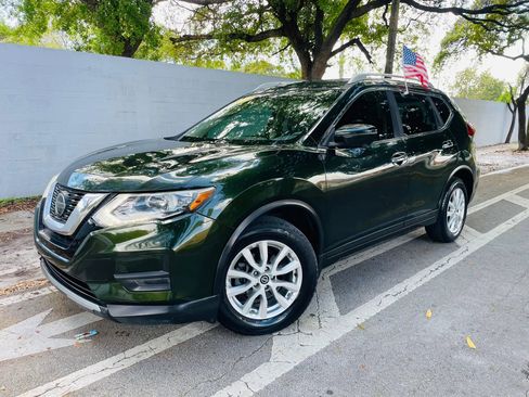 Used 2018 Nissan Rogue SV w/ Sun & Sound Touring Package image 1