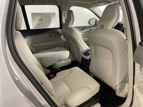 Used 2025 Volvo XC90 T8 Plus w/ Protection Package Premier AWD/4WD image 43