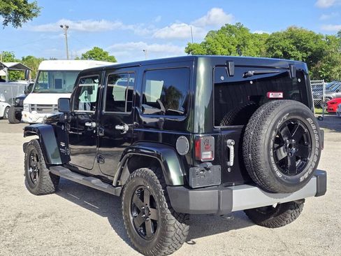 Used 2012 Jeep Wrangler Unlimited Sahara w/ Connectivity Group AWD/4WD image 6