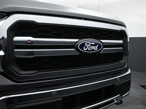 New 2025 Ford F150 Lariat w/ Equipment Group 501A Mid image 15