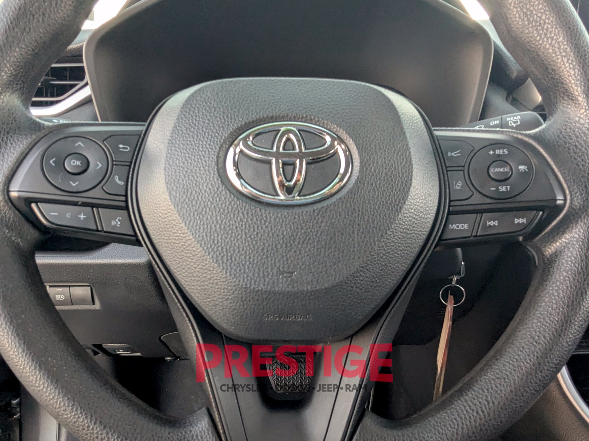 Used 2023 Toyota RAV4 LE AWD/4WD image 15