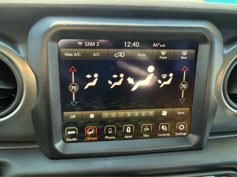 Used 2023 Jeep Wrangler Unlimited w/ 8.4" Radio Group AWD/4WD image 19