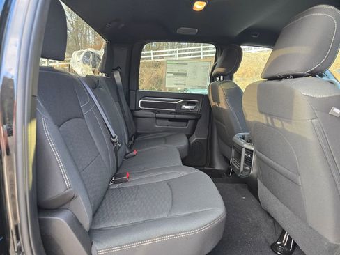 New 2026 RAM 2500 Big Horn AWD/4WD image 25
