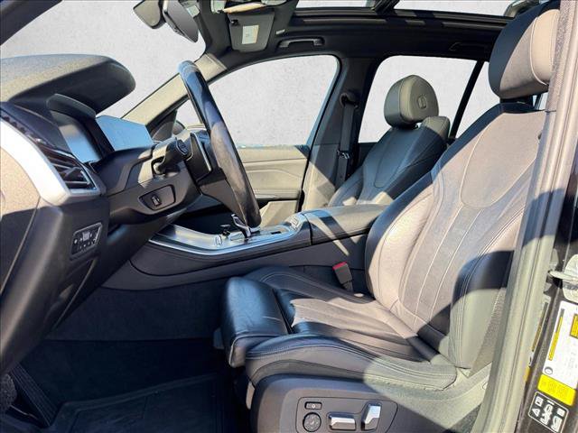 Used 2019 BMW X5 xDrive40i w/ Convenience Package AWD/4WD image 8