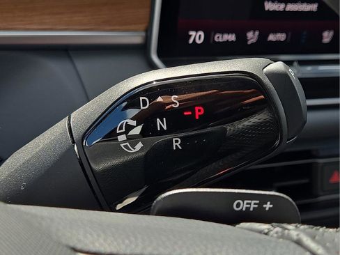 New 2026 Volkswagen Tiguan SEL R-Line image 23