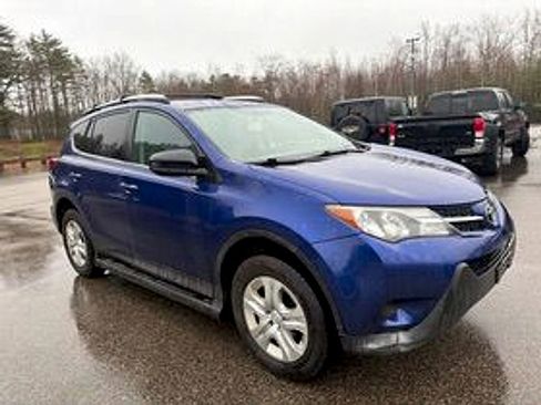 Used 2015 Toyota RAV4 LE AWD/4WD image 3