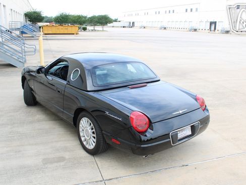 Used 2004 Ford Thunderbird RWD image 27
