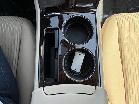 Used 2010 Toyota Venza image 14