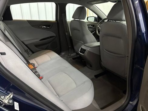 Used 2021 Chevrolet Malibu LT FWD image 15