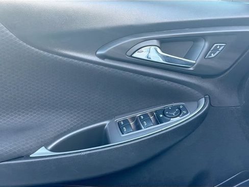 Used 2025 Chevrolet Malibu LT FWD image 14