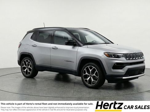 Used 2025 Jeep Compass Limited image 1