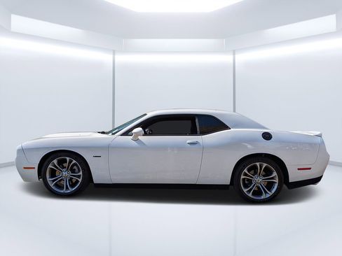 Used 2020 Dodge Challenger R/T image 7