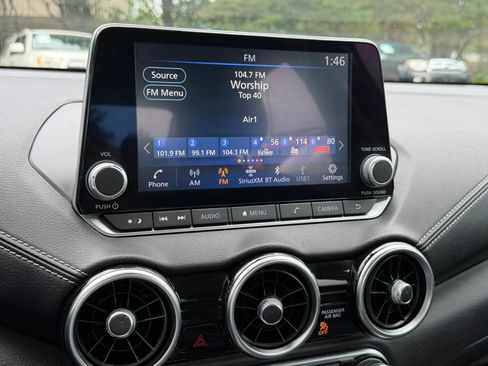 Used 2022 Nissan Sentra SV FWD image 32