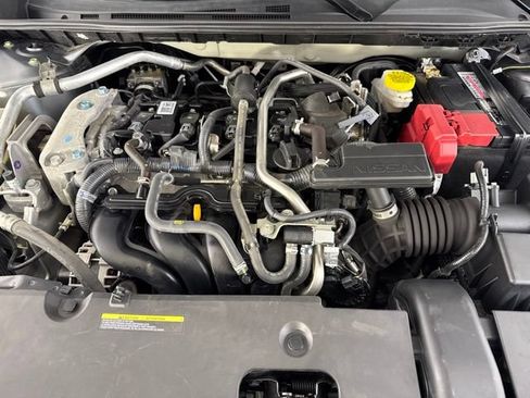 Certified 2024 Nissan Sentra SV FWD image 17