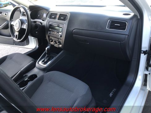 Used 2013 Volkswagen Jetta S image 21
