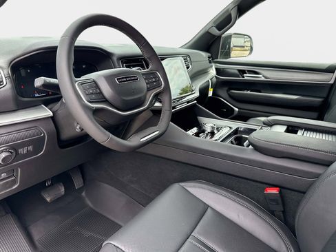 New 2026 Jeep Grand Wagoneer Limited AWD/4WD image 33